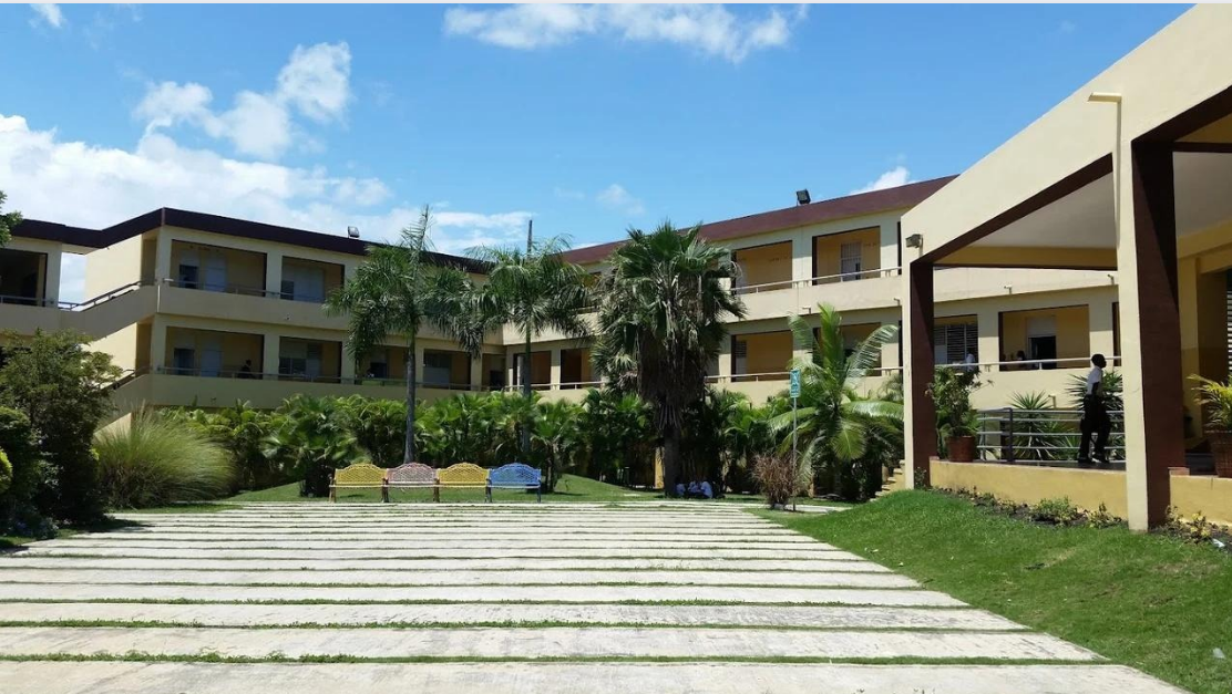 Educación de Calidad en el Politécnico Madre Rafaela Ybarra